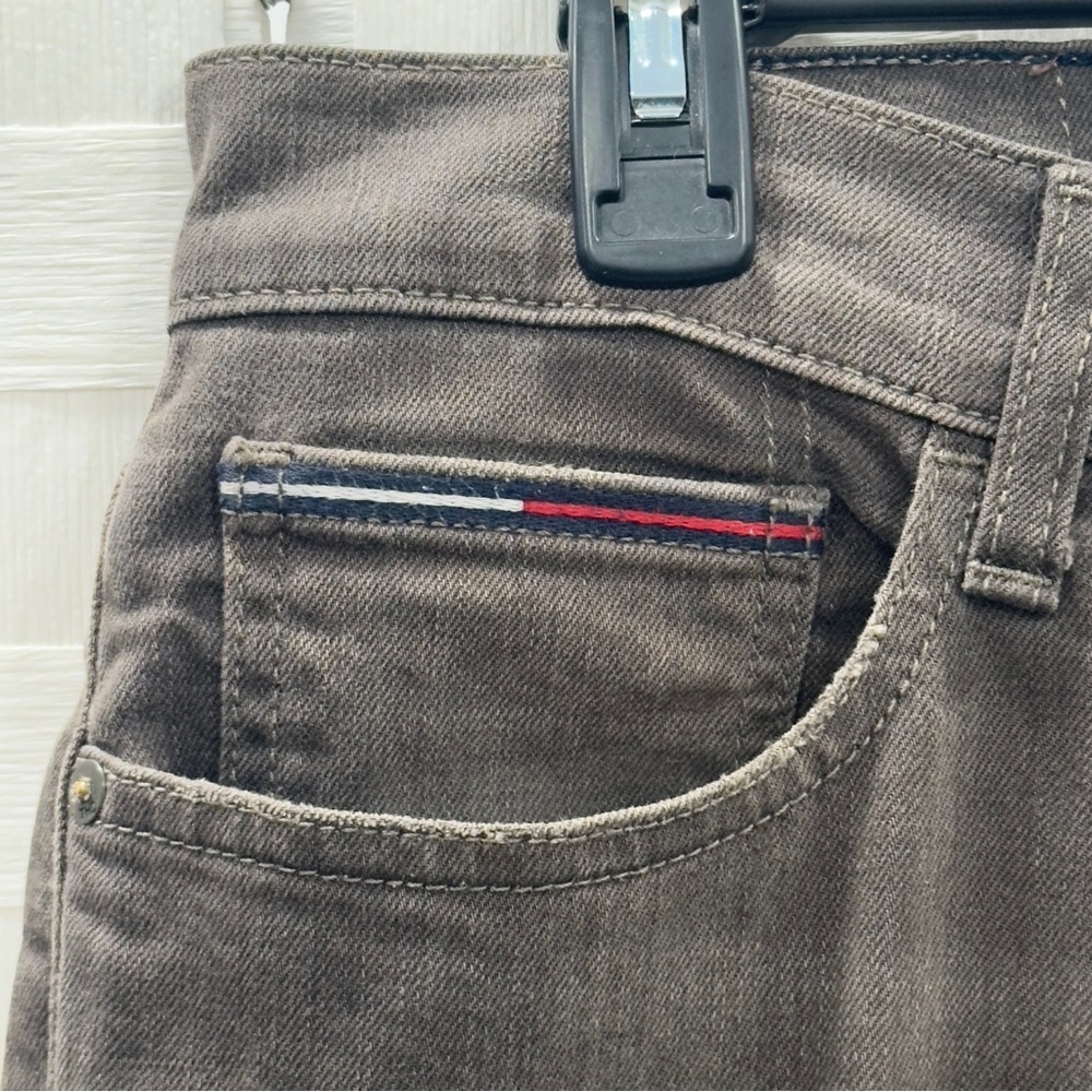 TOMMY HILFIGER Slim Straight-Leg Denim Jeans Size 33/32(35 3/4 length) Brown - Picture 3 of 13